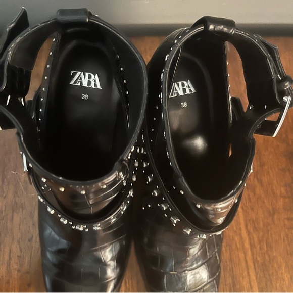 Zara Chic Black Croc-Embossed Heeled Boots women’s size 38EUR or 7.5.US - Picture 8 of 12